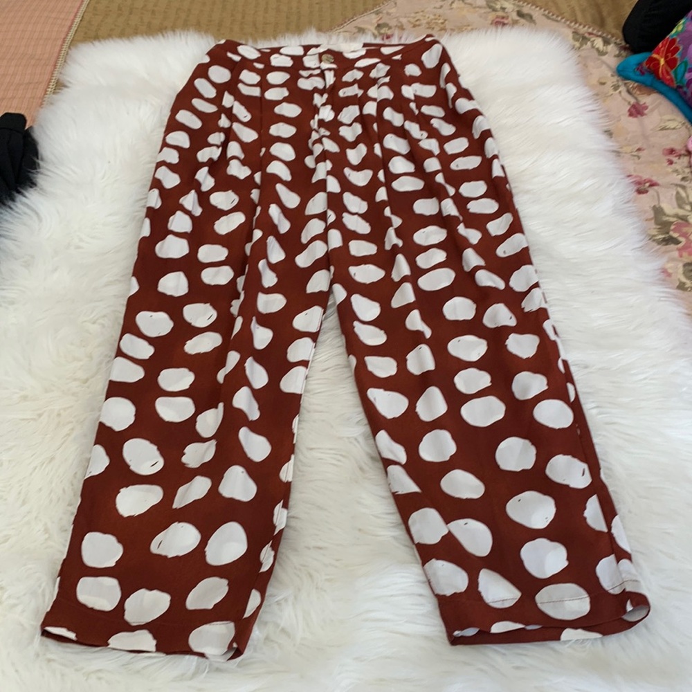 Urban Outfitters‎ Brown With Large White Polka Dots. Size 2 (586)